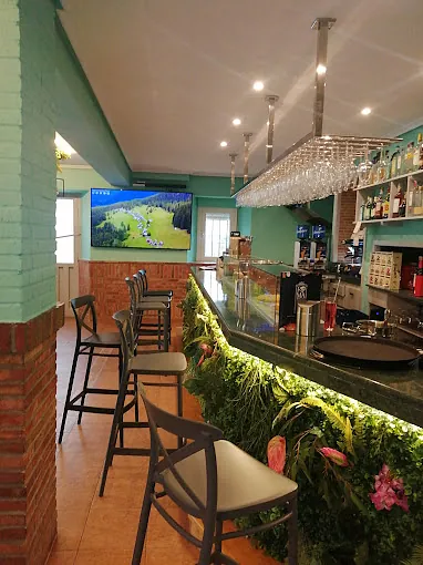 Bar Romate interior